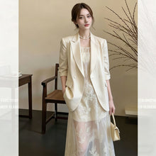 画像をギャラリービューアに読み込む, オフホワイト ブレザー + レース刺繍 シースルーキャミワンピース セットアップ エレガント オフィス・デート
