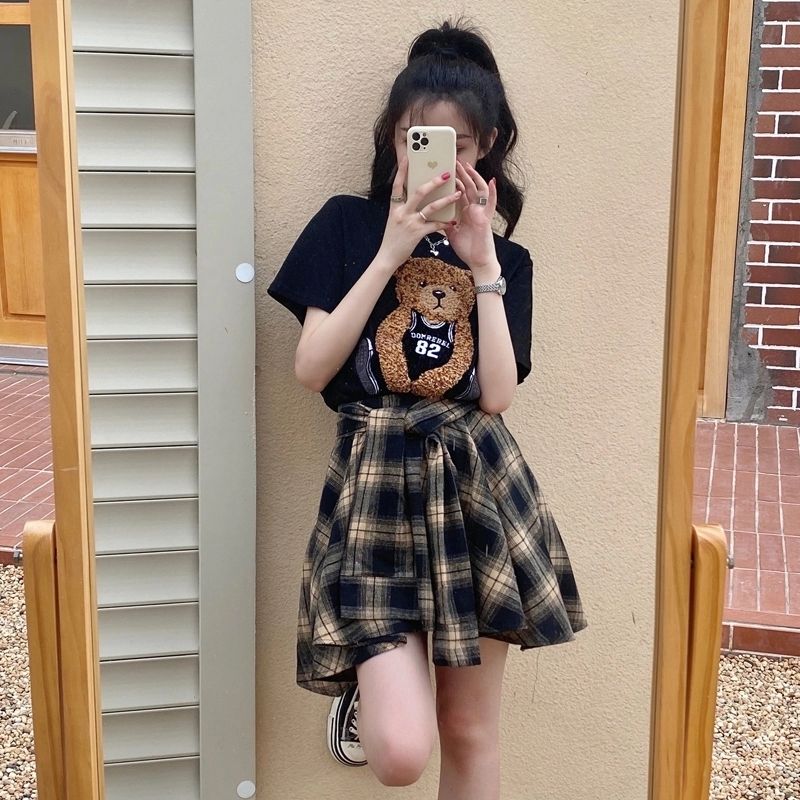 クマプリント半袖Tシャツ＆チェック柄不規則スカートセットアップ
