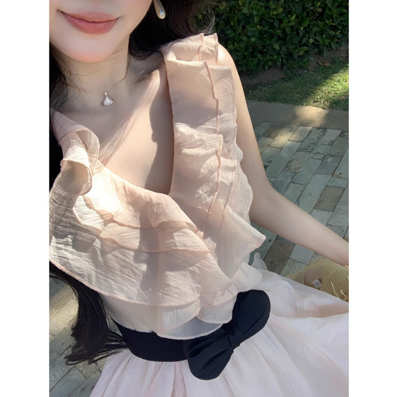 ピンクフリルワンピース ロング丈 リゾート / デートに最適