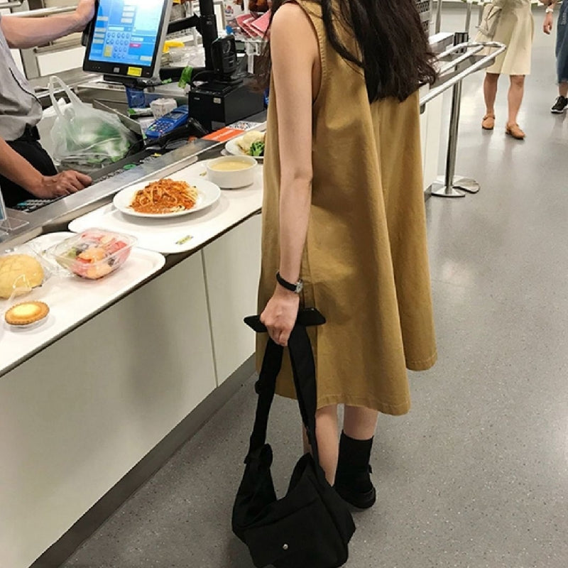 カジュアルコーデしやすい無地オールインワンカジュアル