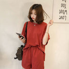 シンプルアルファペット半袖Ｔシャツ＆カジュアルショートパンツセットアップ
