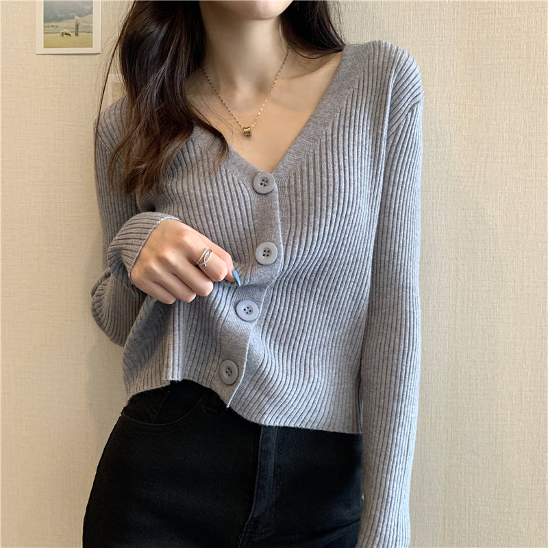 シンプルニットカーディガン着回し春コーデ