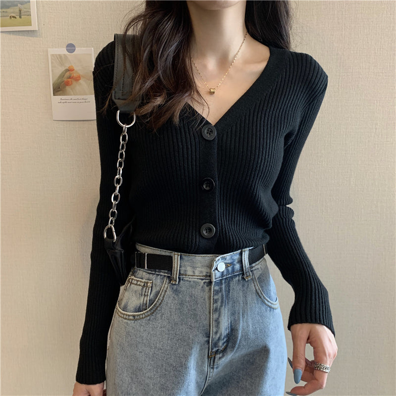 シンプルニットカーディガン着回し春コーデ