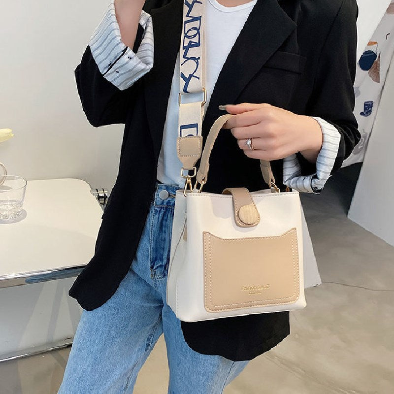 ファッション切り替え通勤カジュアルコーデしやすいショルダーバッグ