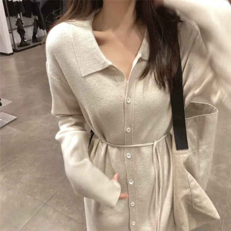 折ネックリゾートボタン付きニットワンピースデートワンピース