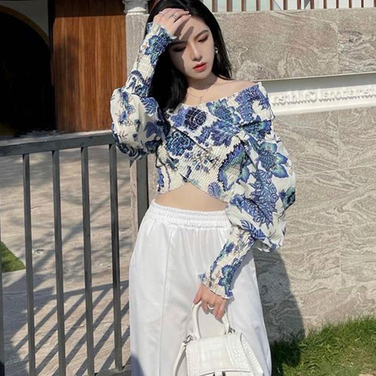 花柄ギャザーデザインカシュクールデザイントップス