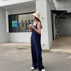 黒オールインワンリゾートコーデサロペット