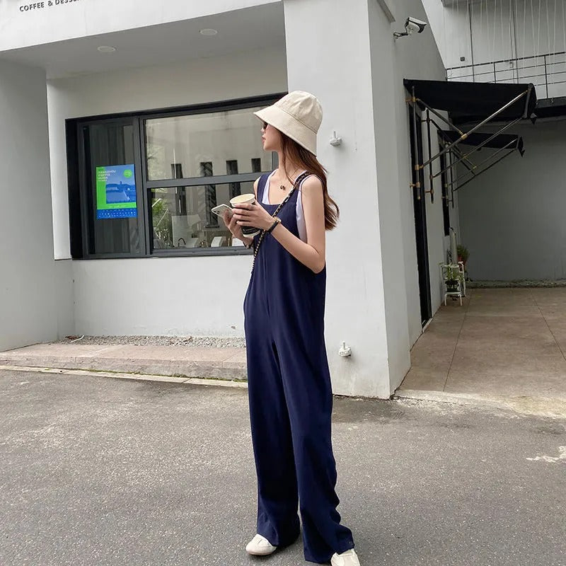 黒オールインワンリゾートコーデサロペット
