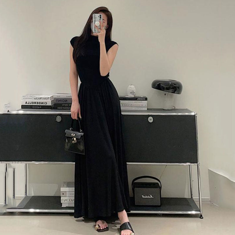 ノースリーブ黒Tシャツ＆ロングドレープスカートセットアップけだるい風