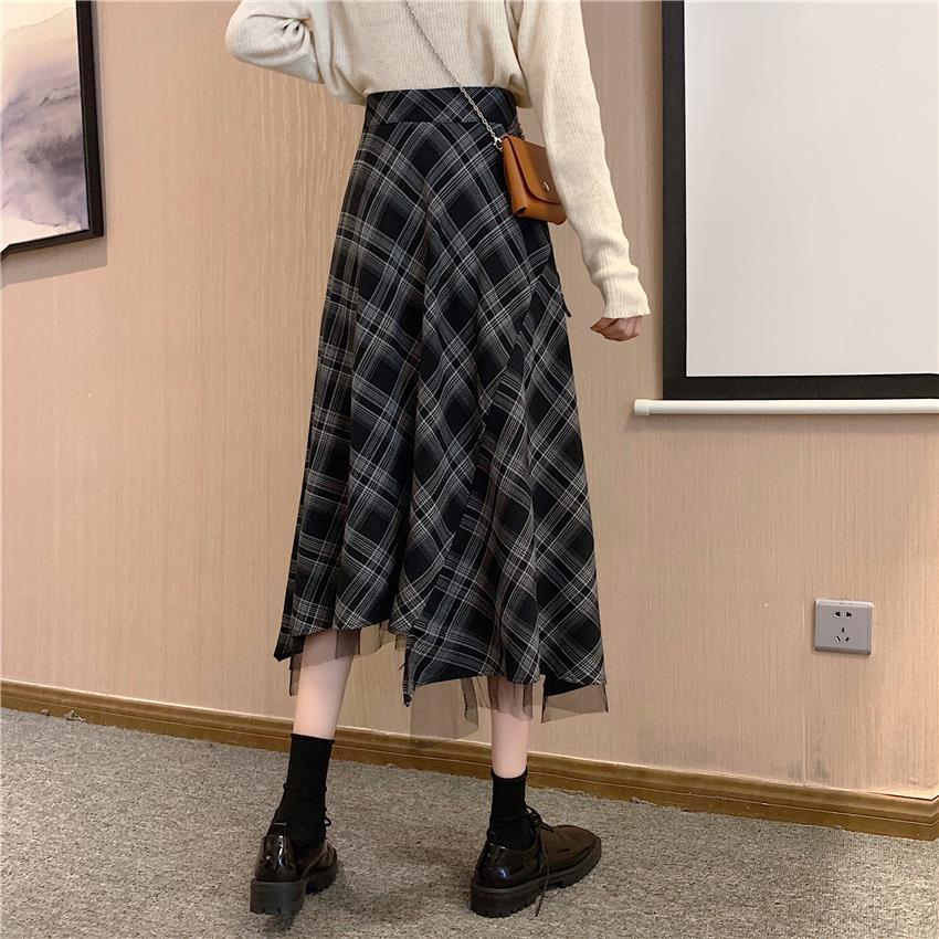チェック柄チュール付き不規則スカート